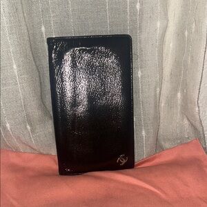 CHANEL Elegant Black Leather Card Holder